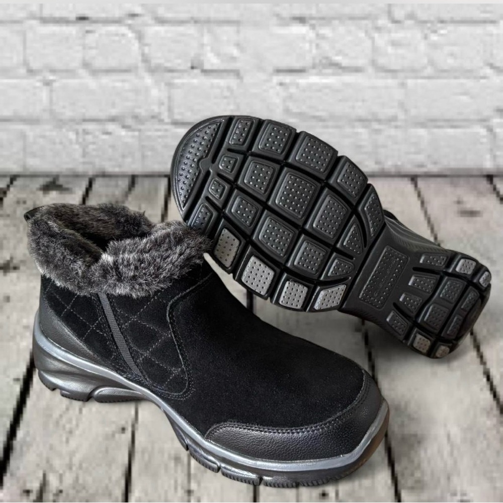 Skechers Women's Black Fur-Lined Ankle Boots